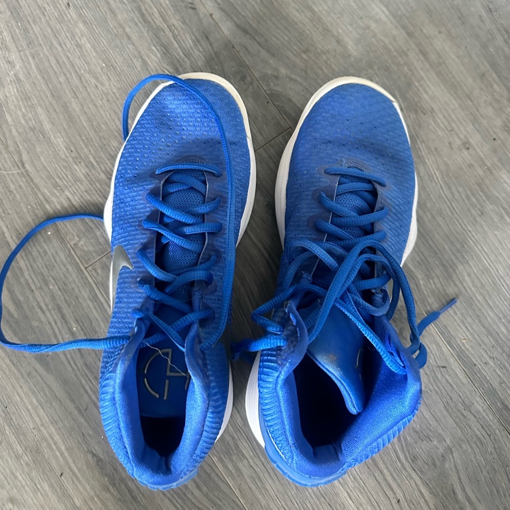 Women’s NIKE Basketball Shoes